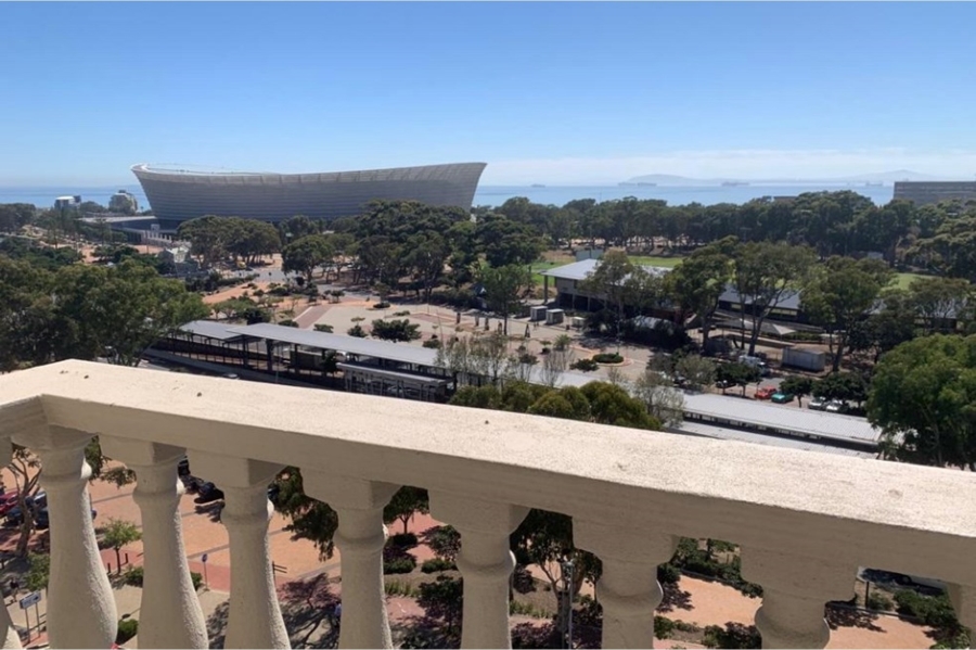 To Let 1 Bedroom Property for Rent in Green Point Western Cape